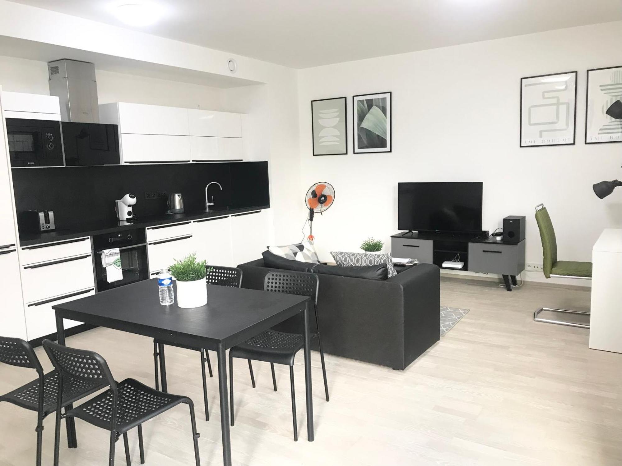Apartmantplus01 Praag Buitenkant foto